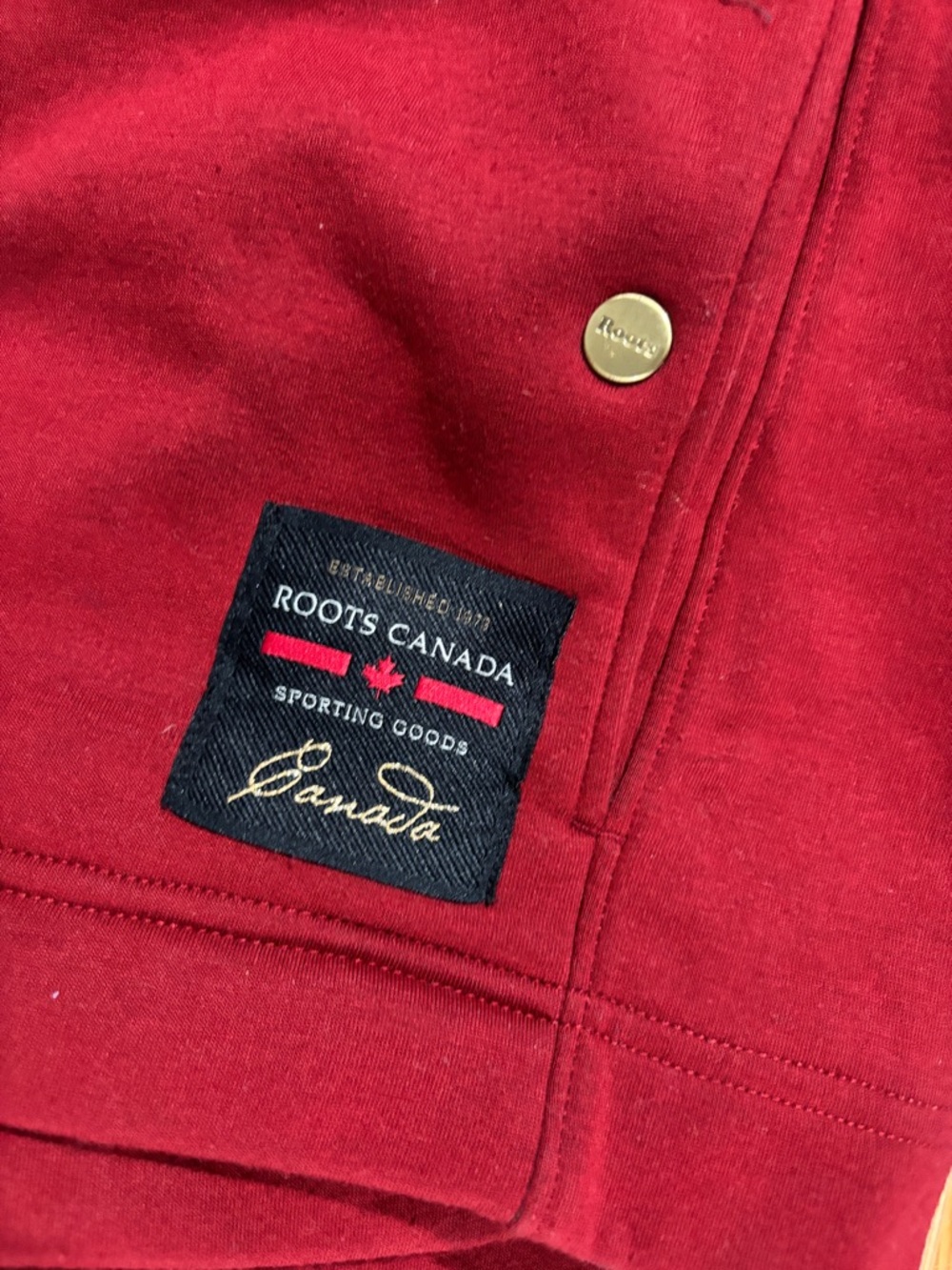 Roots Team Canada Red Zip Sweater with Gray Trim - Picture 6 of 9